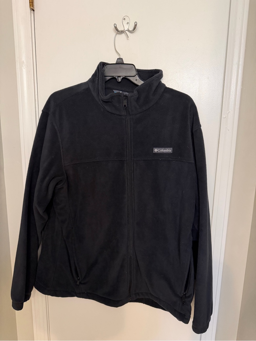 Columbia Black Lightweight Full-Zip Fleece Jacket